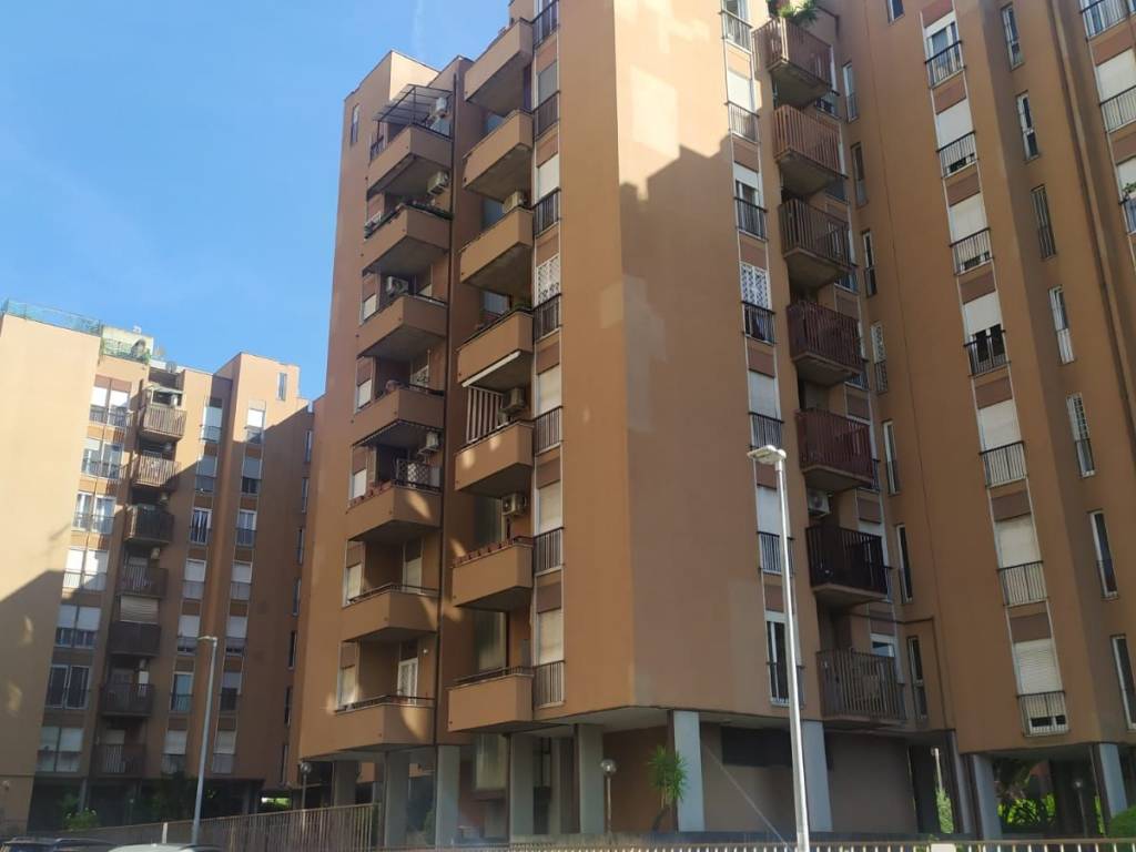 appartamento in vendita a Roma in zona Ardeatino