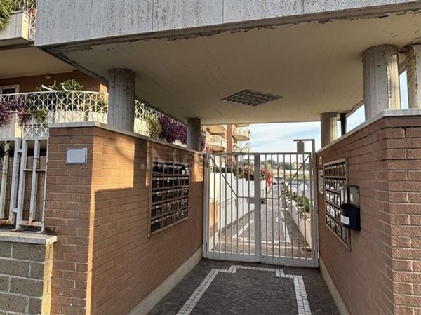 appartamento in vendita a Roma in zona Mezzocammino
