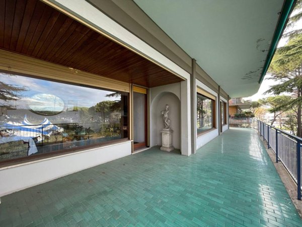 appartamento in vendita a Roma in zona EUR