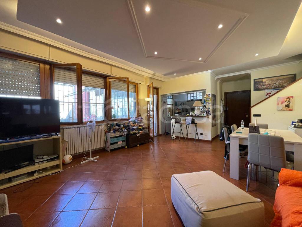 appartamento in vendita a Roma in zona EUR