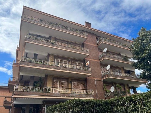 appartamento in vendita a Roma in zona Portuense