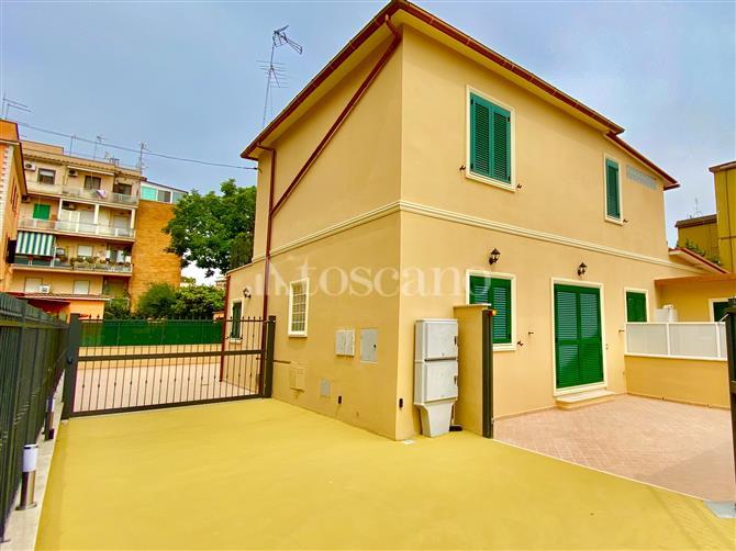 casa indipendente in vendita a Roma in zona Montespaccato