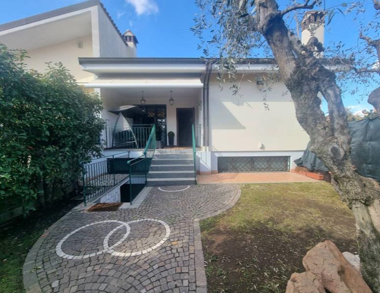 appartamento in vendita a Roma in zona Tor Vergata/Torrenova