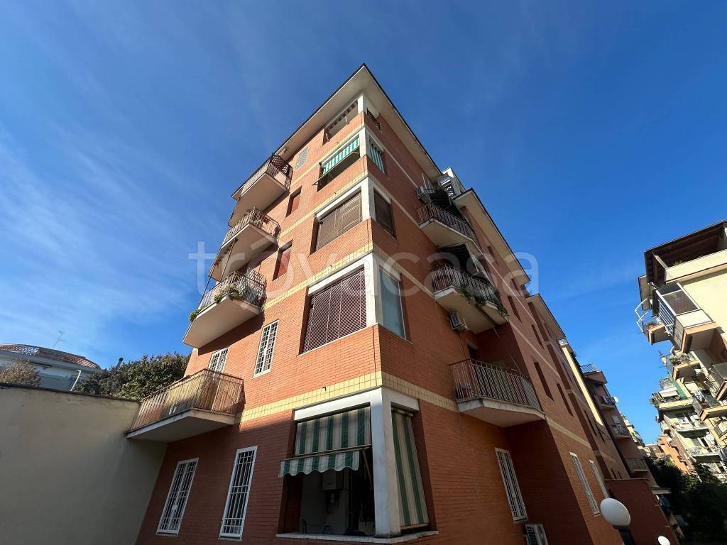 appartamento in vendita a Roma in zona Gianicolense