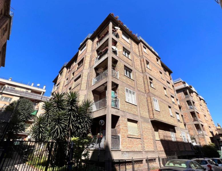 appartamento in vendita a Roma in zona Gianicolense