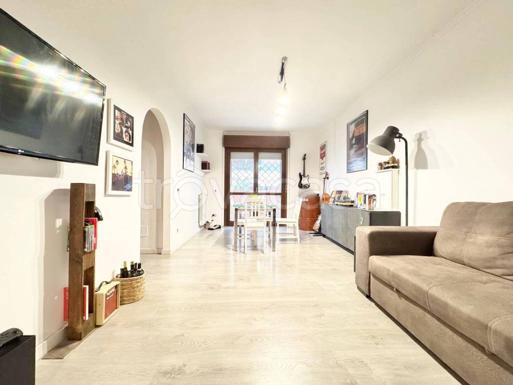 appartamento in vendita a Roma in zona Ponte Mammolo