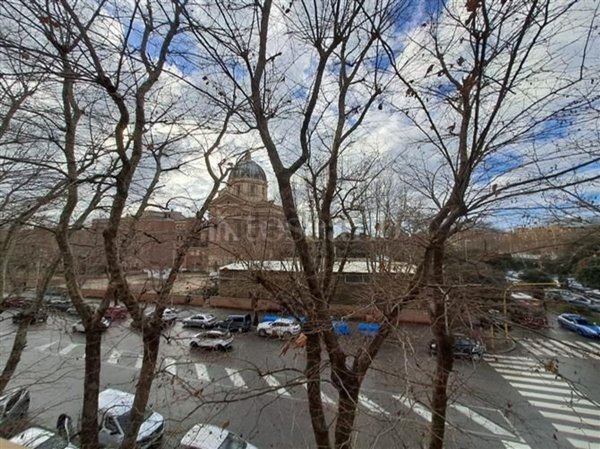 appartamento in vendita a Roma in zona Ostia