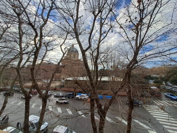 appartamento in vendita a Roma in zona Ostia