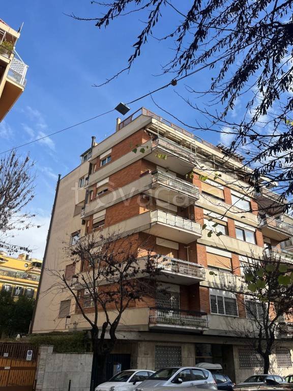 appartamento in vendita a Roma in zona Trieste