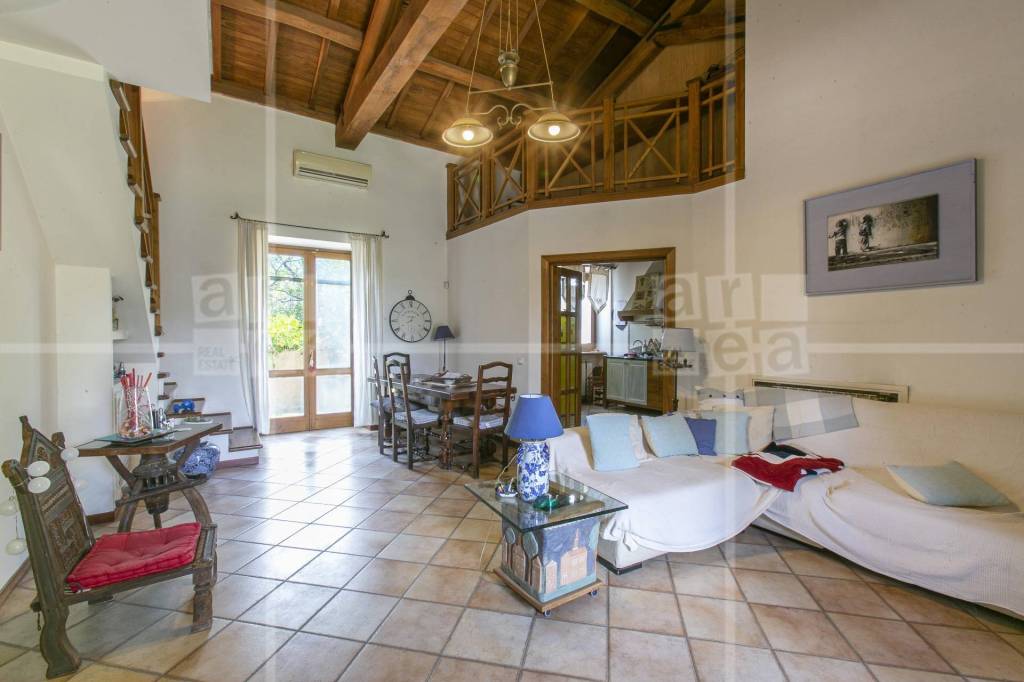 casa indipendente in vendita a Roma in zona Trigoria