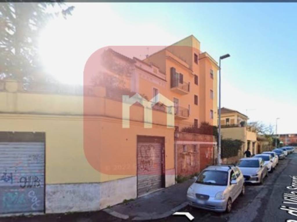 negozio in vendita a Roma in zona Tiburtino