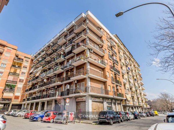 appartamento in vendita a Roma in zona Esquilino