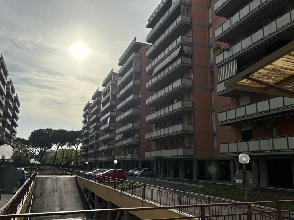 casa indipendente in vendita a Roma in zona Cinecittà