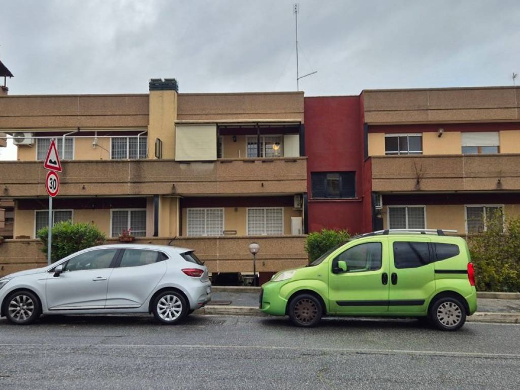 appartamento in vendita a Roma in zona Dragona/Bagnoletto
