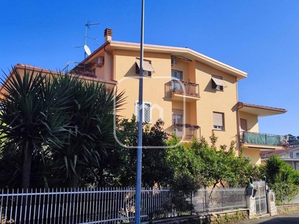 appartamento in vendita a Roma in zona Finocchio