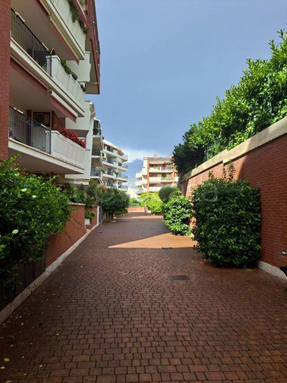 appartamento in vendita a Roma in zona Casalotti