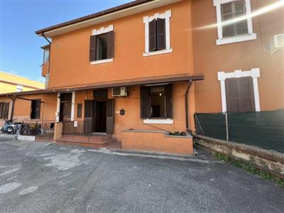 appartamento in vendita a Roma in zona Acilia