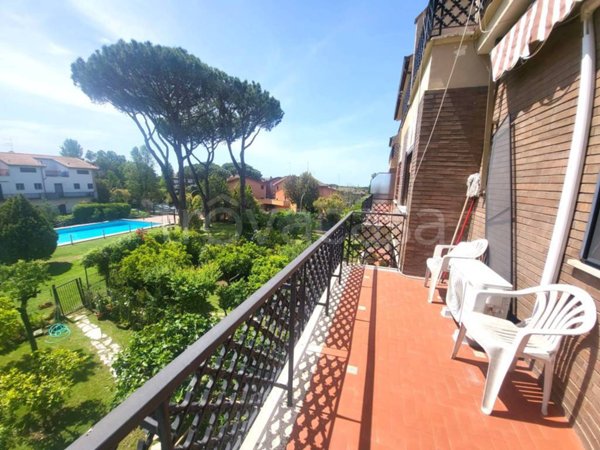 casa indipendente in vendita a Roma in zona Axa