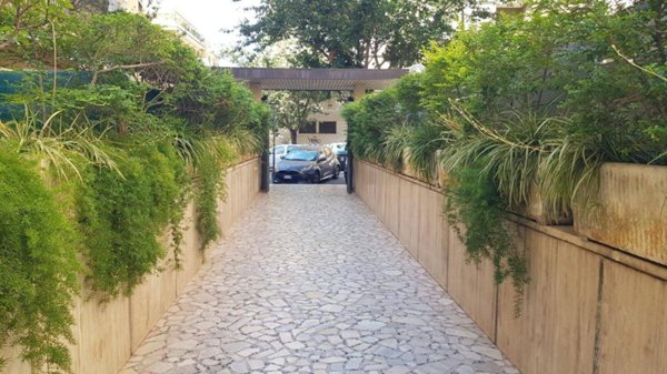 appartamento in vendita a Roma in zona Appio Latino