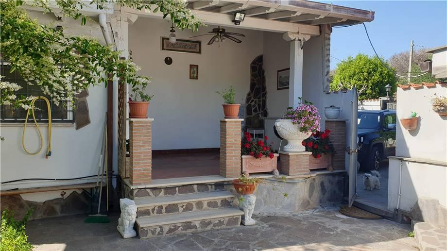 casa indipendente in vendita a Roma in zona Infernetto