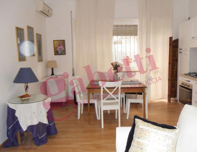 appartamento in vendita a Roma in zona Centro Storico