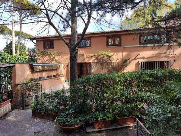 appartamento in vendita a Roma in zona Castel di Guido