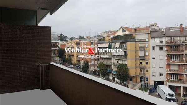 appartamento in vendita a Roma in zona Tor di Quinto