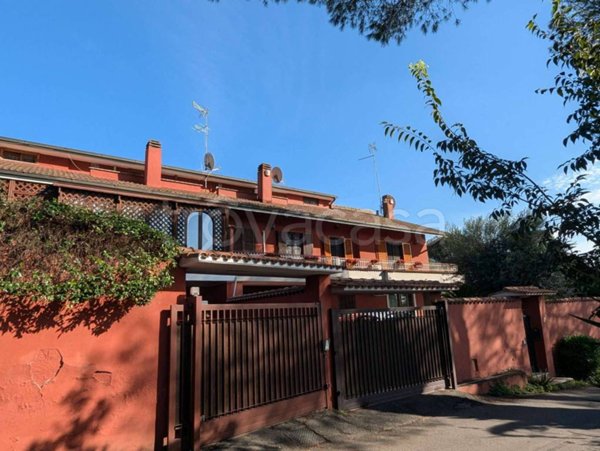 casa indipendente in vendita a Roma in zona Aurelio