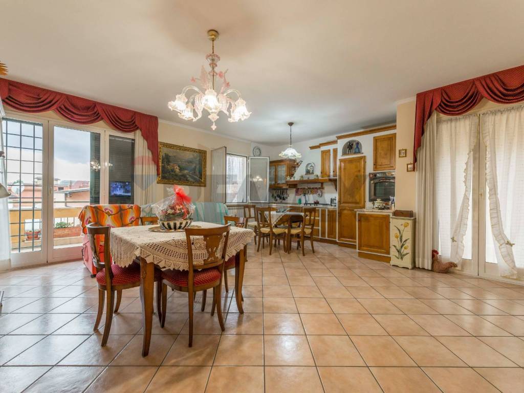 casa indipendente in vendita a Roma in zona Finocchio