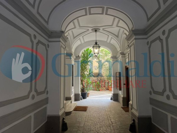 appartamento in vendita a Roma in zona Rione Monti/Campitelli