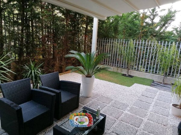 appartamento in vendita a Roma in zona Ardeatino