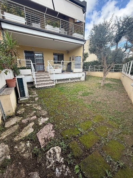 appartamento in vendita a Roma in zona Infernetto