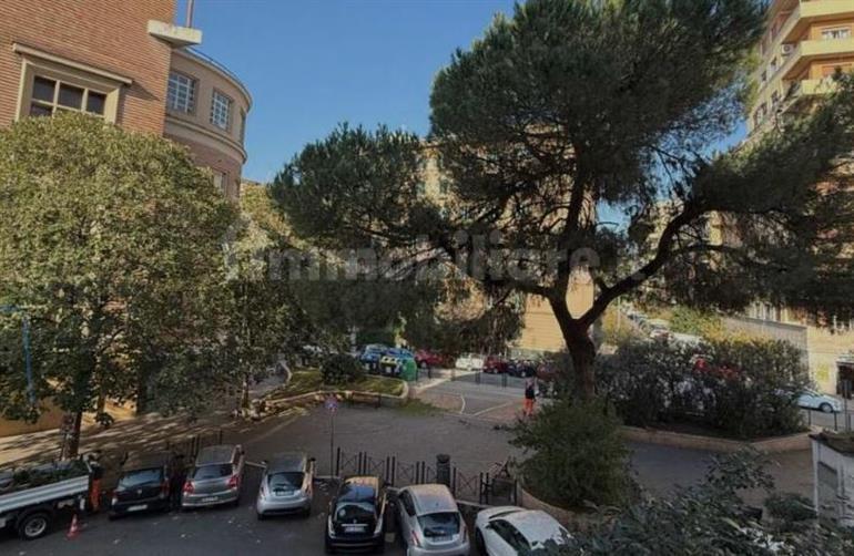 appartamento in vendita a Roma in zona Nomentano