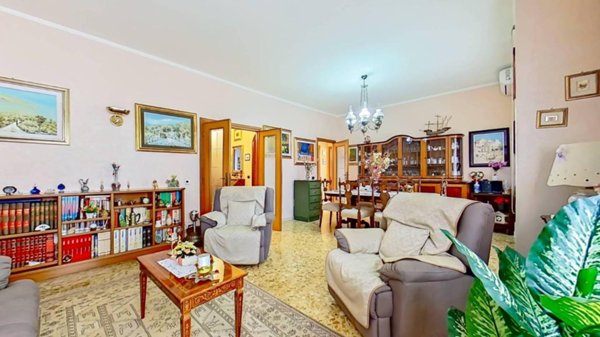 appartamento in vendita a Roma in zona Appio Claudio