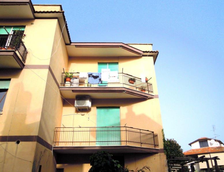 appartamento in vendita a Roma in zona Tomba di Nerone