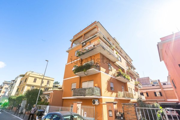 appartamento in vendita a Roma in zona Primavalle