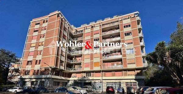 appartamento in vendita a Roma in zona Ostiense