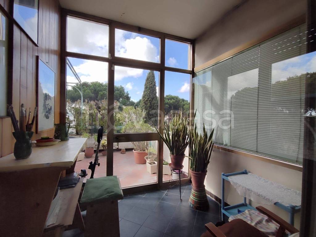 appartamento in vendita a Roma in zona Casal Palocco