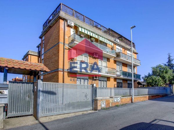 appartamento in vendita a Roma in zona Dragona/Bagnoletto