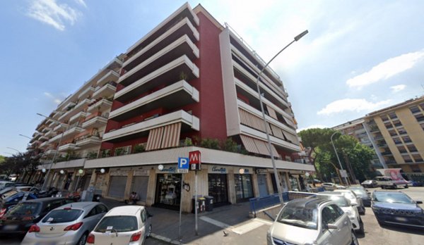 appartamento in vendita a Roma in zona Tuscolano