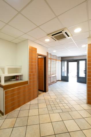 appartamento in vendita a Roma in zona Ostiense