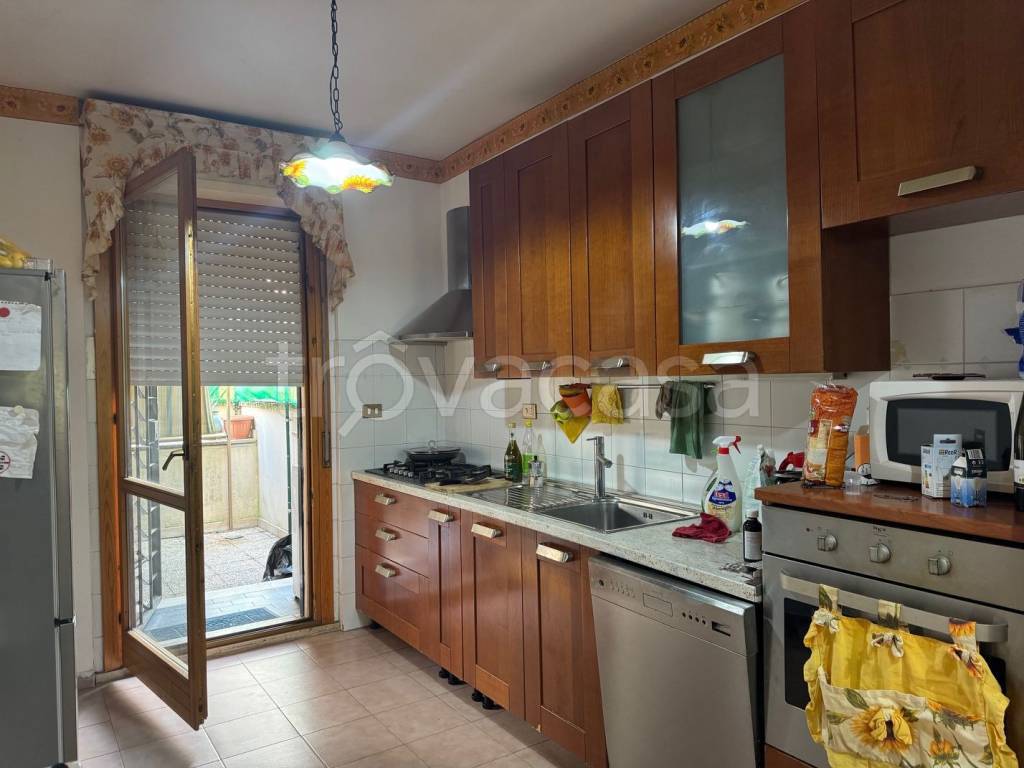 appartamento in vendita a Roma in zona Tor Bella Monaca