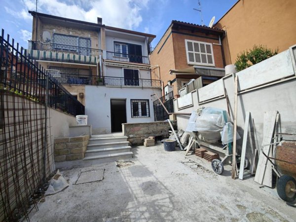 casa indipendente in vendita a Roma in zona Della Vittoria