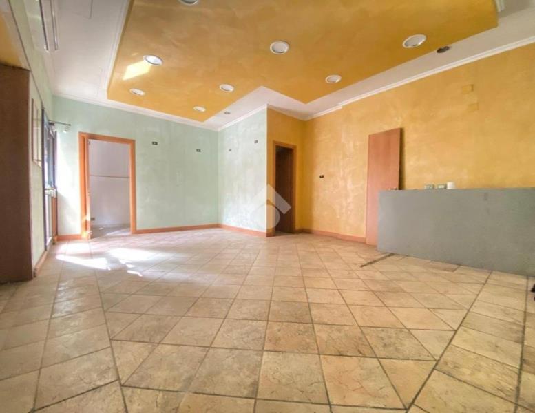 negozio in vendita a Roma in zona Prenestino-Centocelle