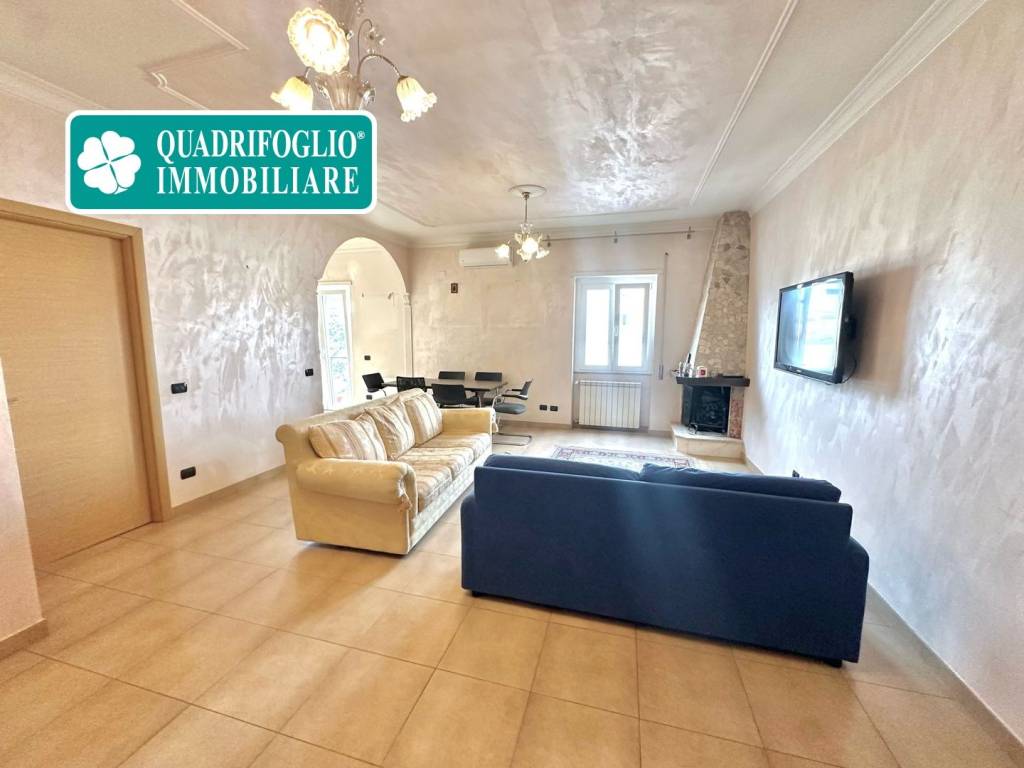 appartamento in vendita a Roma in zona Finocchio