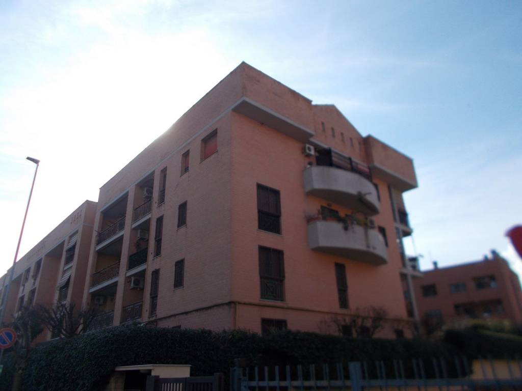 appartamento in vendita a Roma in zona Monte Sacro/Talenti
