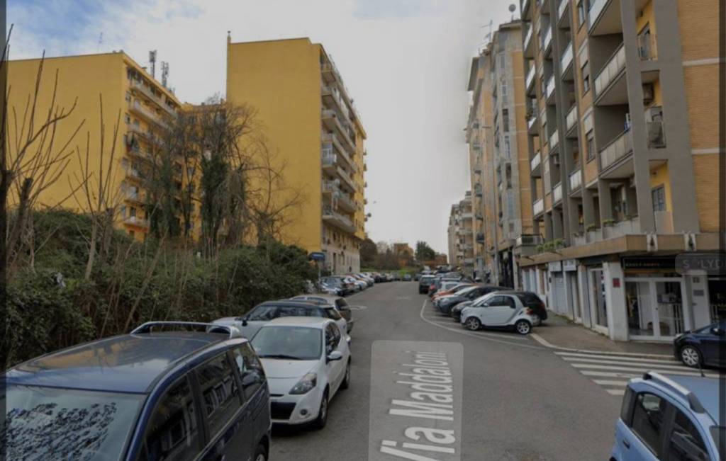 negozio in vendita a Roma in zona Prenestino-Labicano