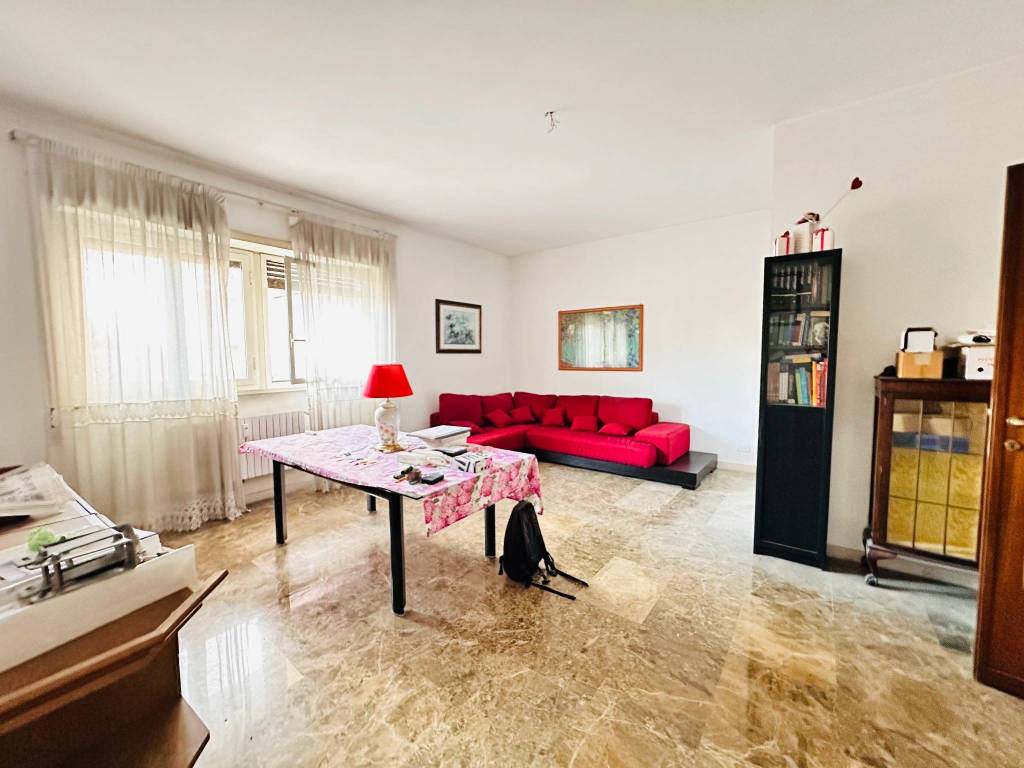 appartamento in vendita a Roma in zona Gianicolense