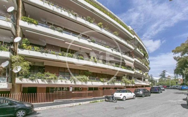 appartamento in vendita a Roma in zona EUR