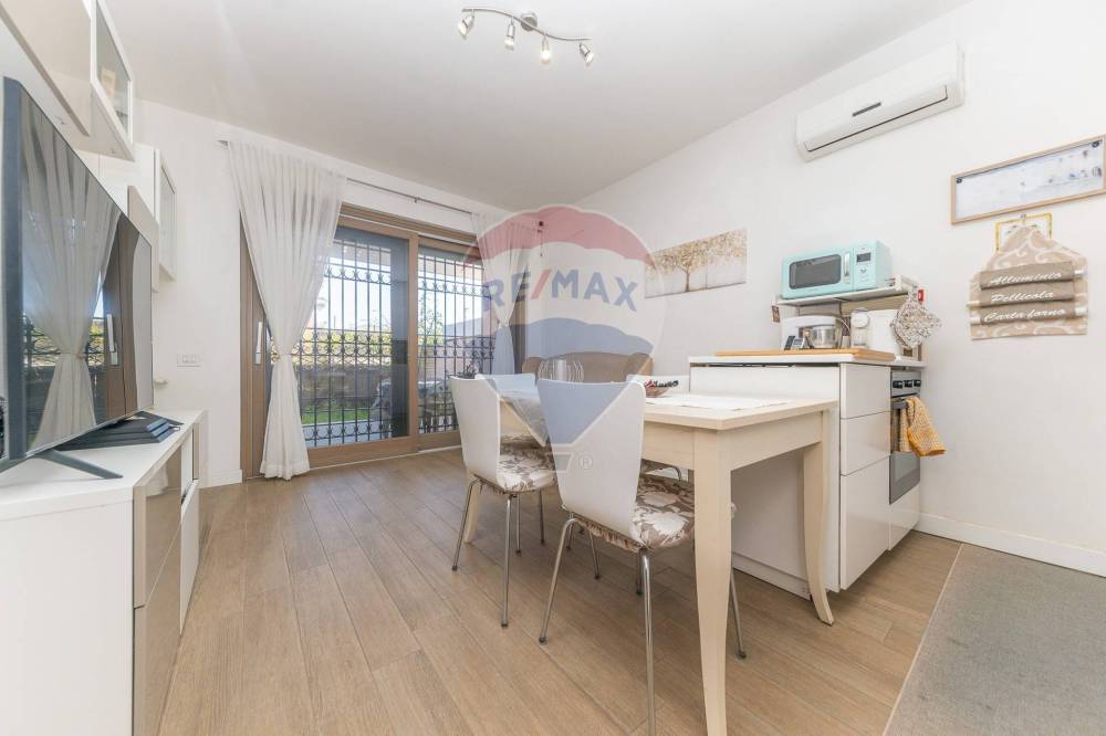 appartamento in vendita a Roma in zona Sette Bagni